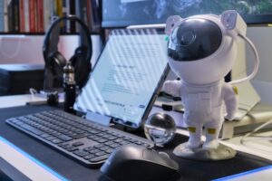 How to Build a No-Code AI Chatbot for Your Website in 2025