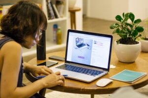 How to Create an Online Course and Make Money on Udemy, Teachable, or Coursera